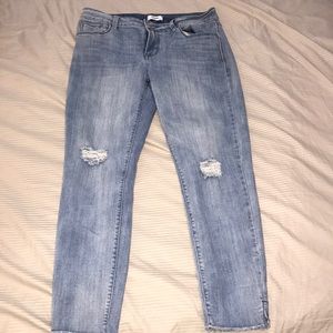 Super cute fitted jeans!